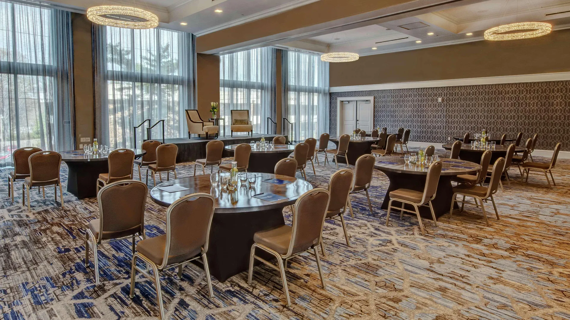 Hilton Nashville Green Hills 4*,