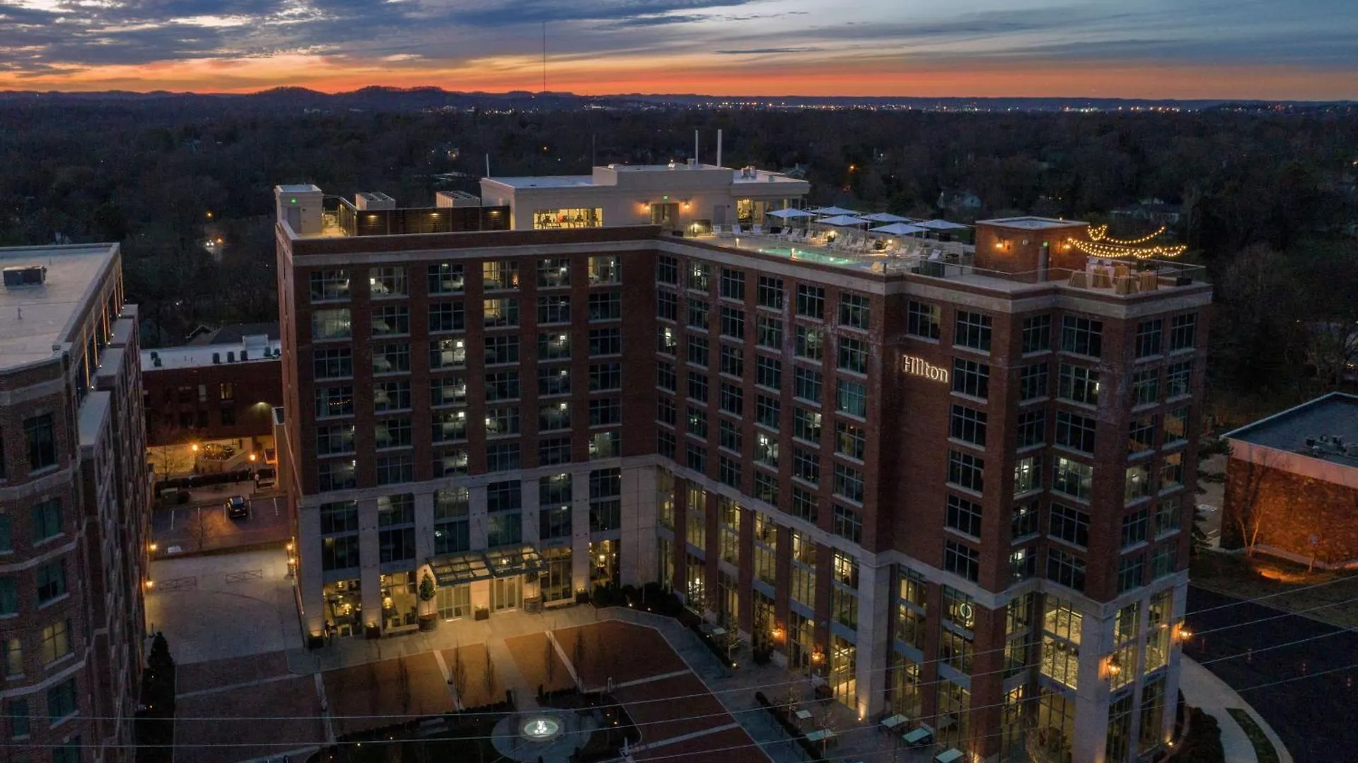 Hilton Nashville Green Hills Hotel
