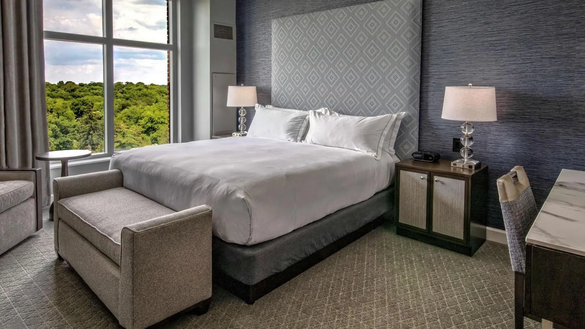 Hilton Nashville Green Hills 4*,